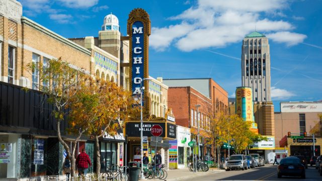 7 Michigan Towns Experiencing Unprecedented Migration (1)