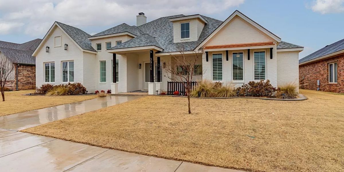 Step into Luxury Touring a Contemporary Farmhouse Home for Sale in Lubbock