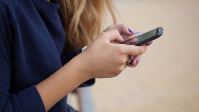 Alabama Schools Set Guidelines for Phone Usage Board of Education Resolution (1)