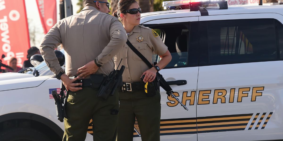 Assault at California Sheriff's Office Man Returns, Attacks Gate and Deputies