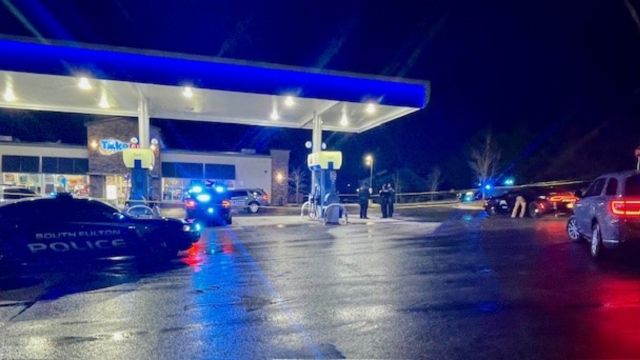 Crime Alert Atlanta Gas Station Targeted, Massive Safe Missing After Overnight Robbery (1)