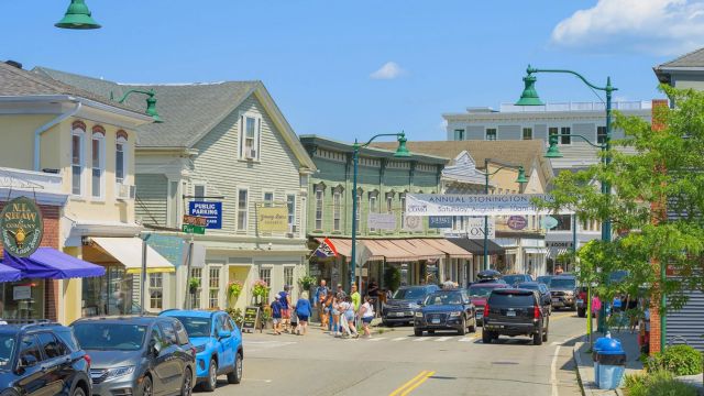 The 7 Awkward Areas in Connecticut (1)