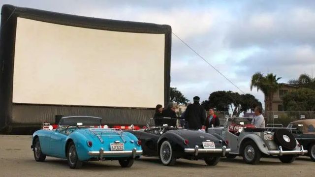 6 Oldest Drive-in Theaters in the US (2)