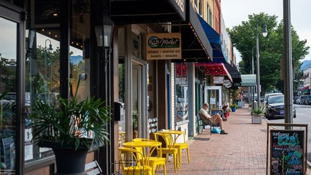 7 Coziest Small Towns in Charlotte (1)