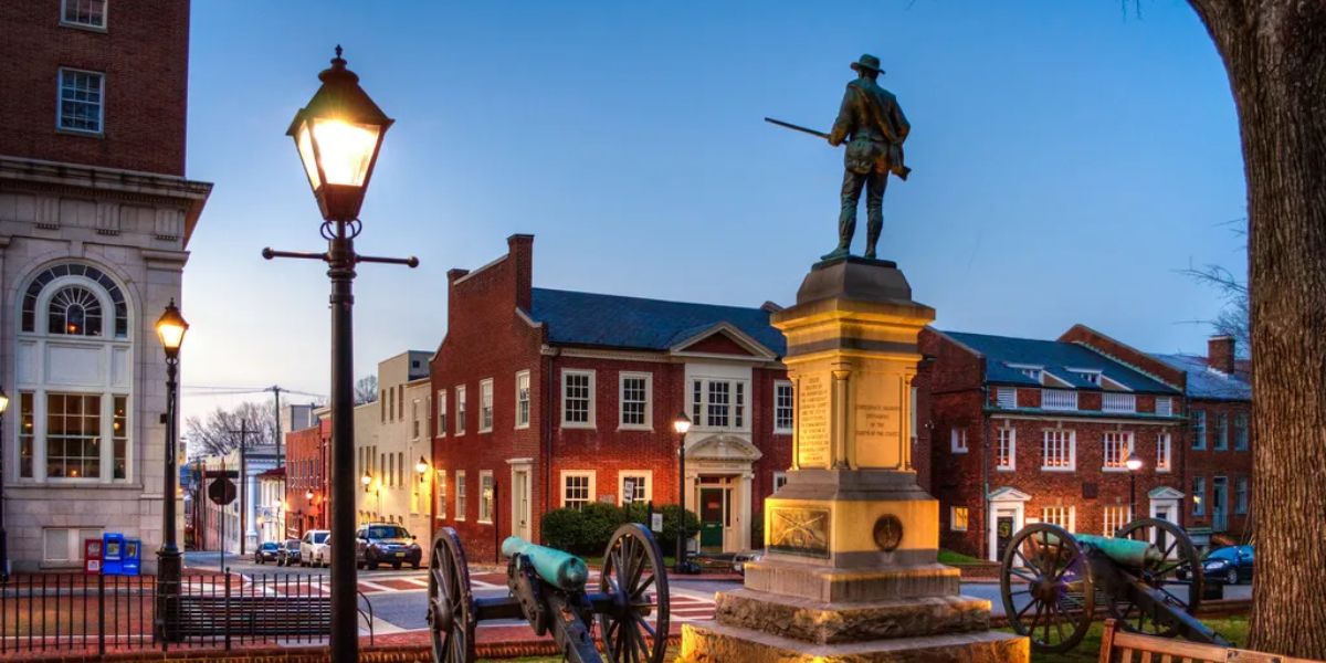 7 Coziest Small Towns in Virginia