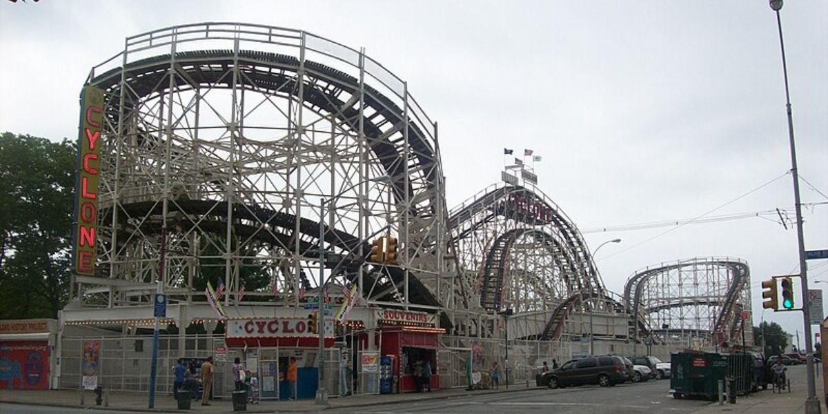 Do You Know The Most Likable 4 Oldest Roller Coasters in California