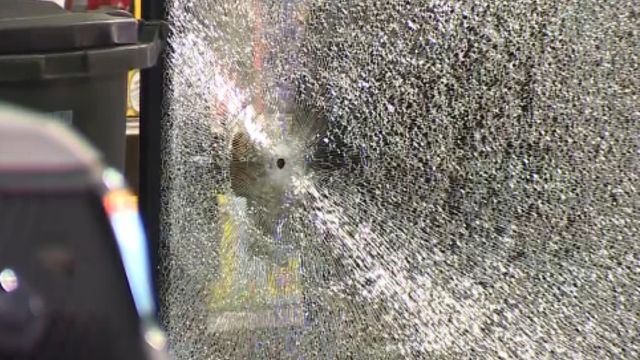 Downtown Cincinnati Incident Police Investigate Shot Fired Through Kroger Store Window (1)