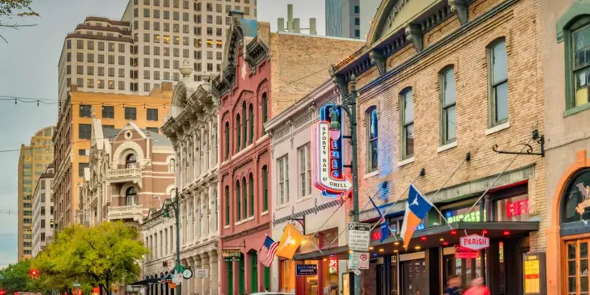Seven Cities That Every Texans are Leaving, Know Deeply